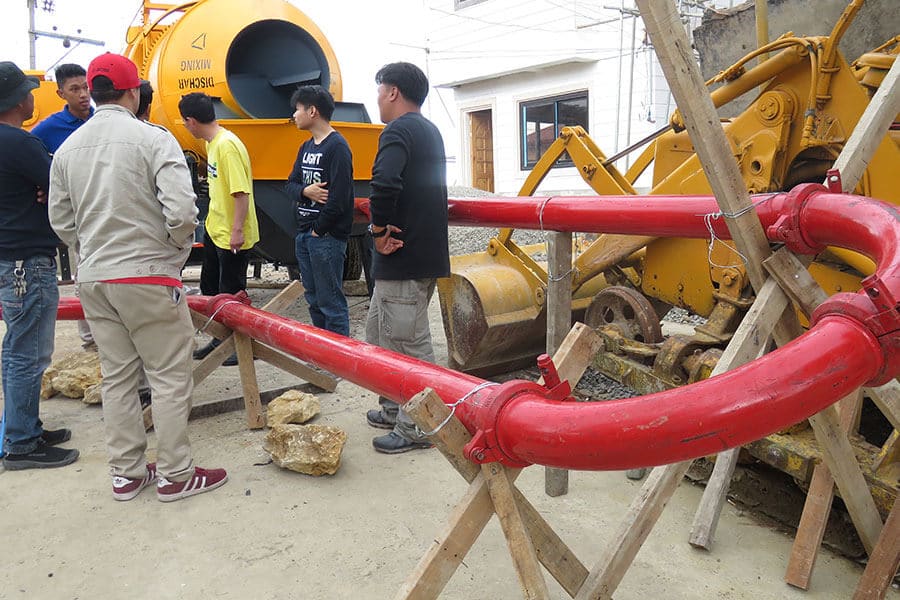 Concrete Mixer Pump Combines Mixing and Pumping in One Machine configuration detail