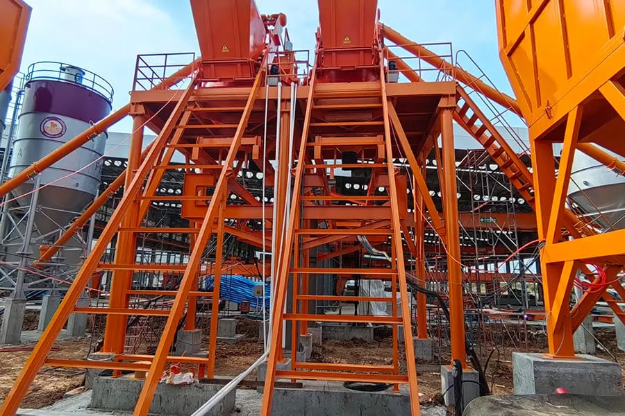 Centrale a beton avec malaxeur vertical en Afrique du Sud | Production de beton pour construction et projets de prefabrication