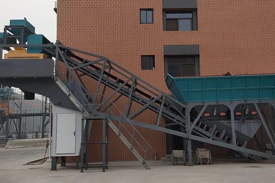 YHZS35 Belt Conveyor Mobile Concrete Batching Plant